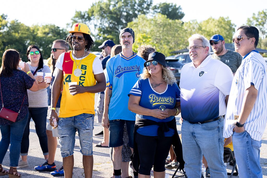 Brewers Tailgate - Best Buddies International